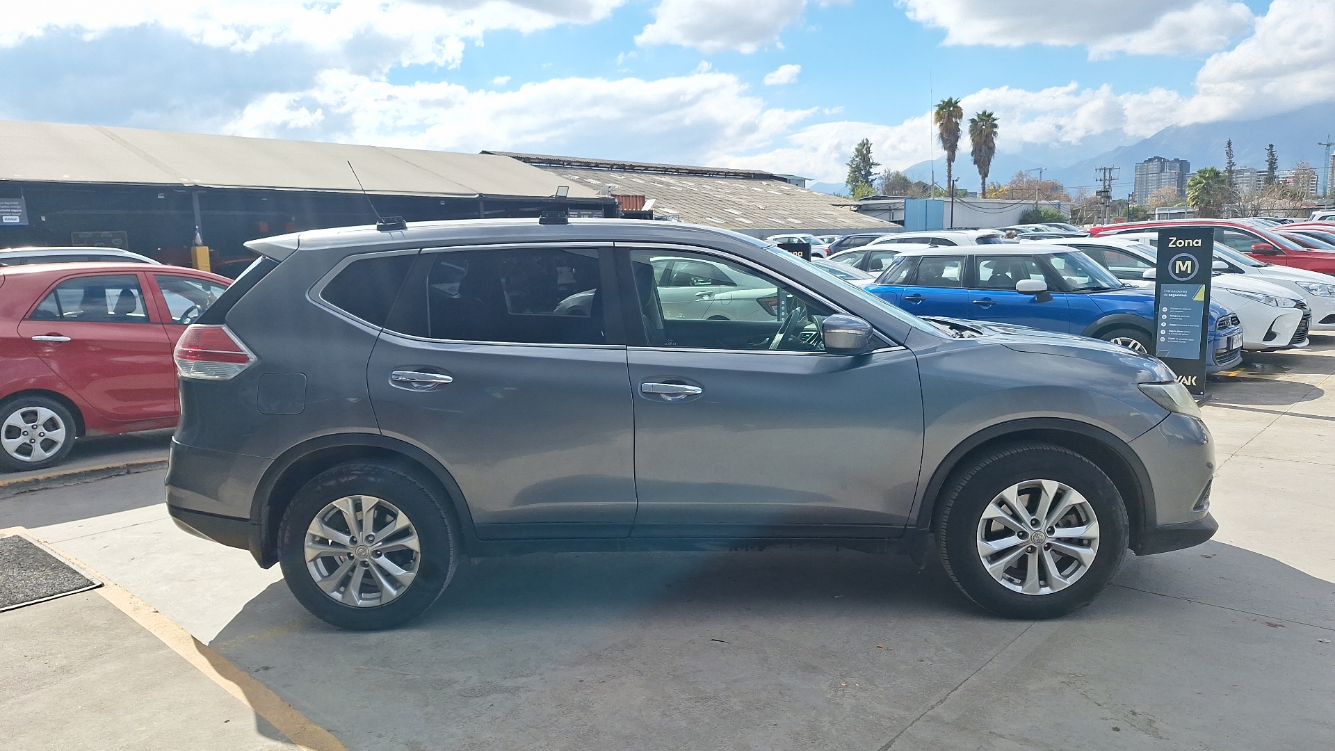 Nissan X-Trail — foto 5 de 15