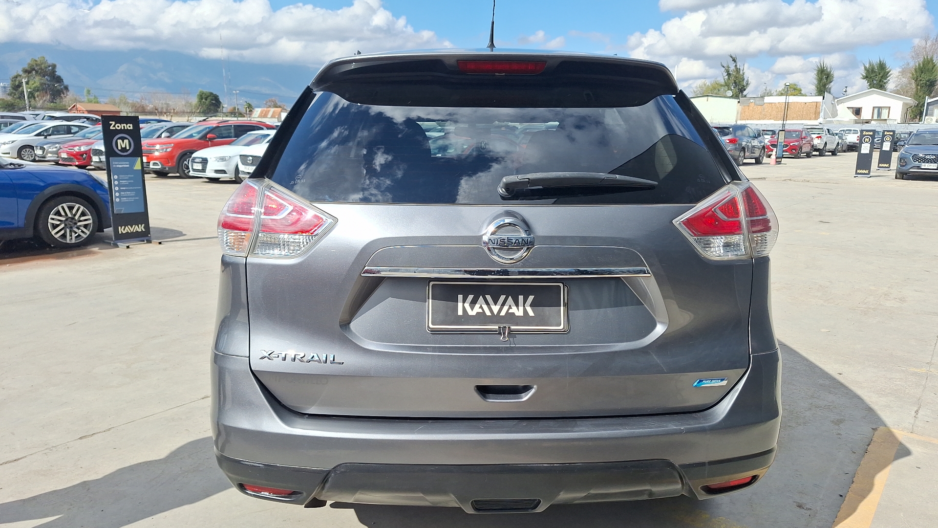 Nissan X-Trail — foto 3 de 15