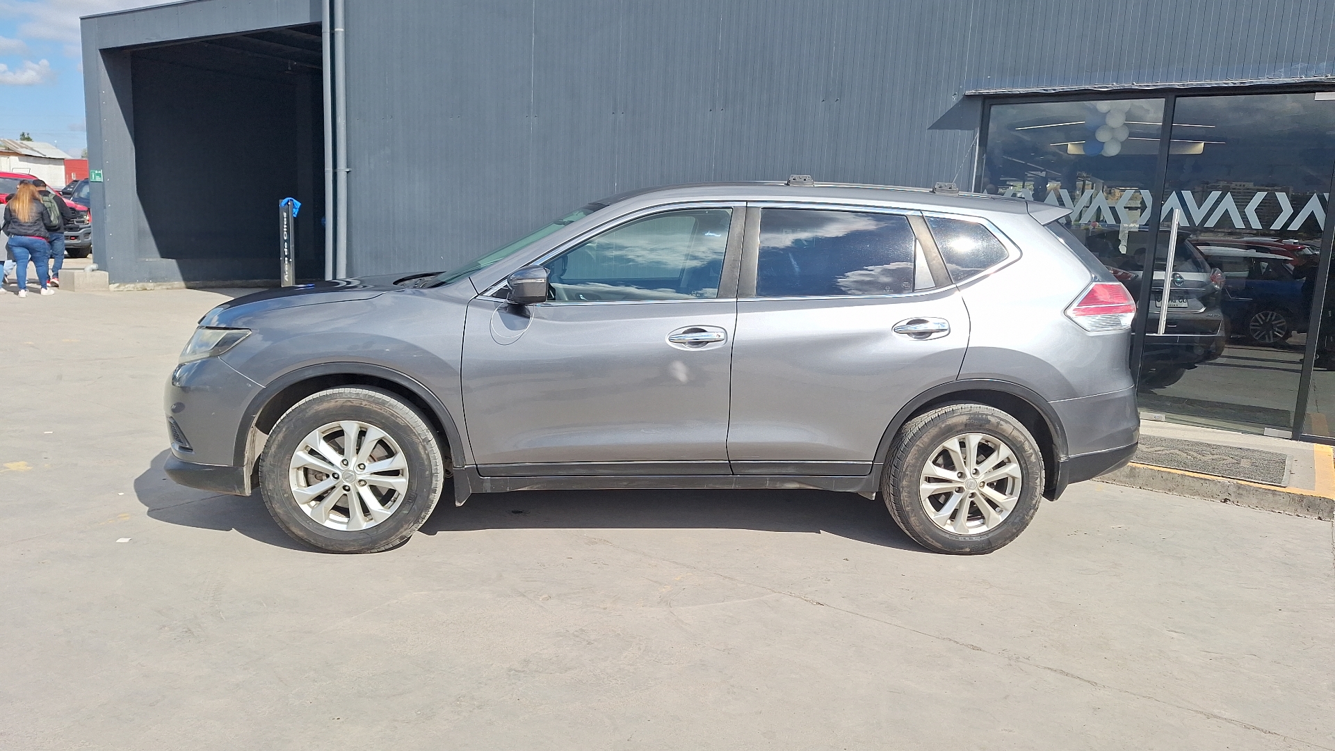 Nissan X-Trail — foto 2 de 15