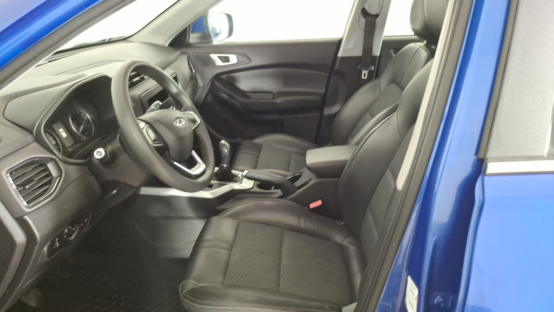 Chery Tiggo 3 — foto 12 de 15