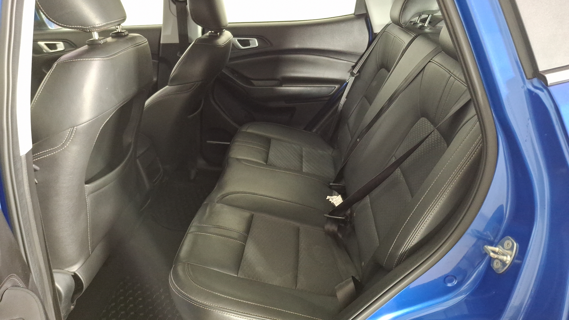Chery Tiggo 3 — foto 13 de 15