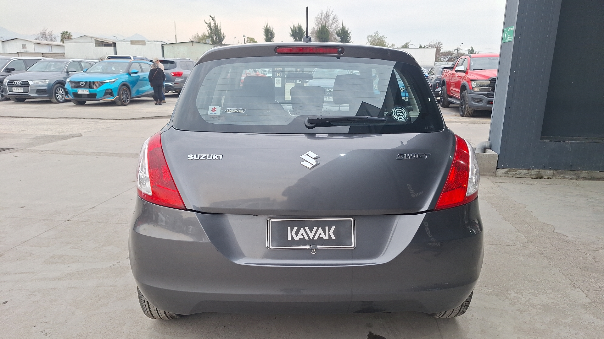 Suzuki Swift — foto 3 de 15