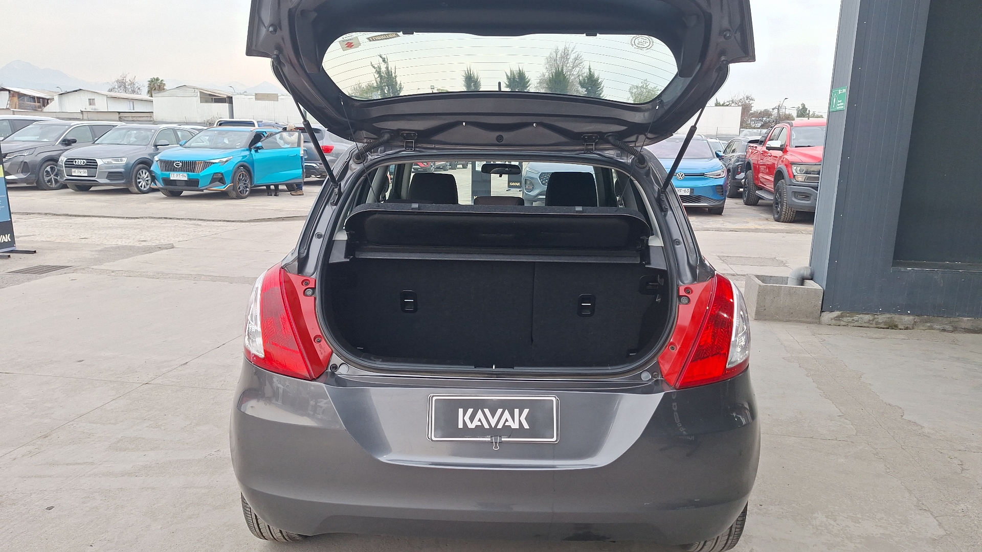 Suzuki Swift — foto 4 de 15