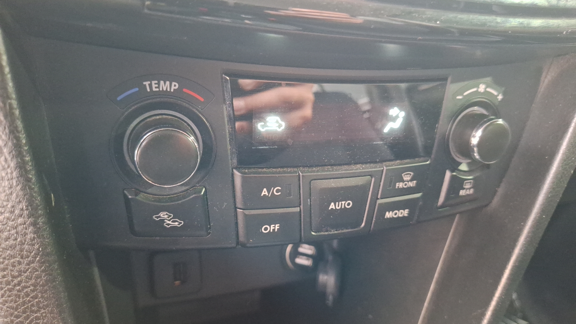Suzuki Swift — foto 15 de 15