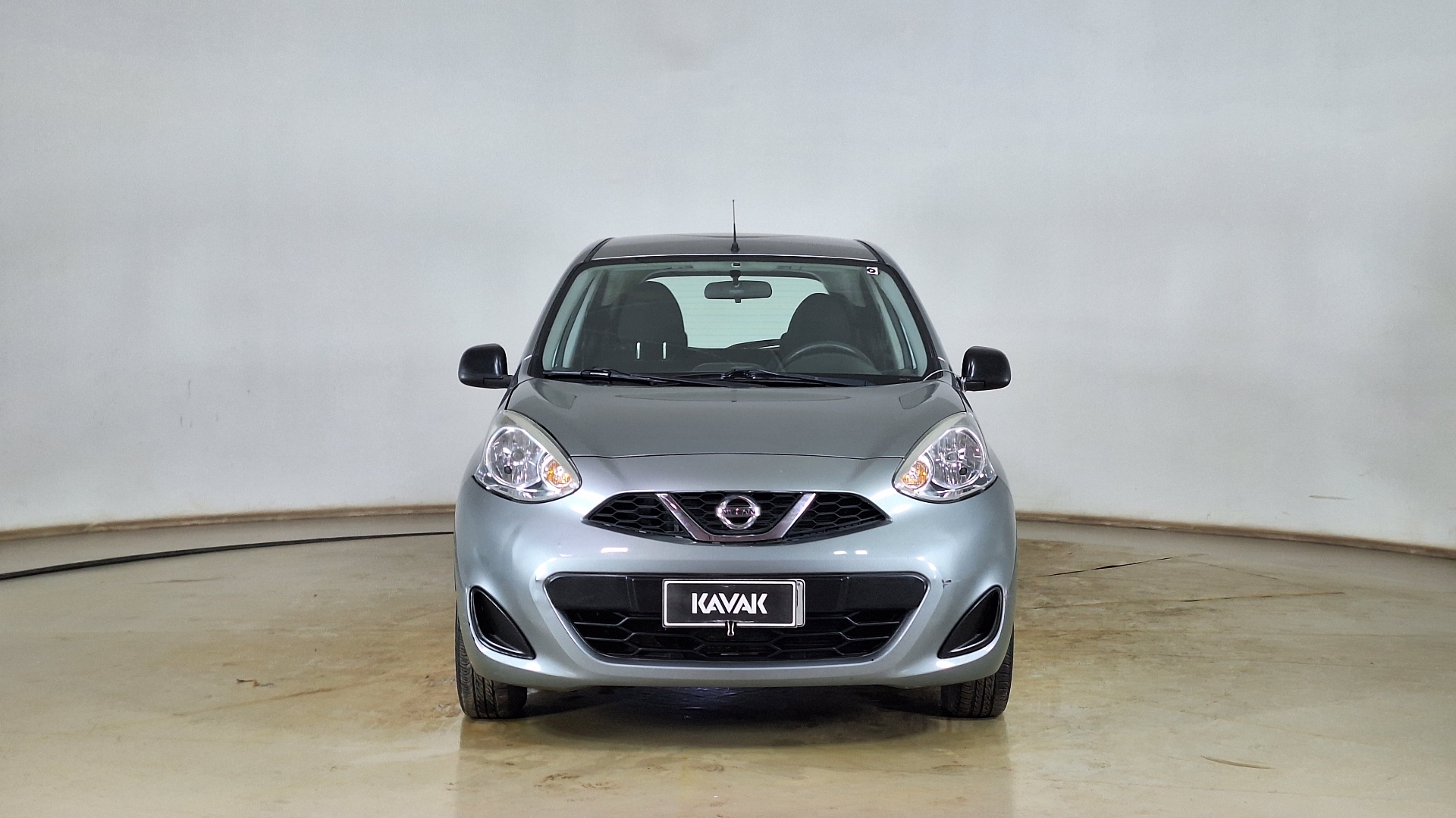 Nissan March — foto 2 de 15