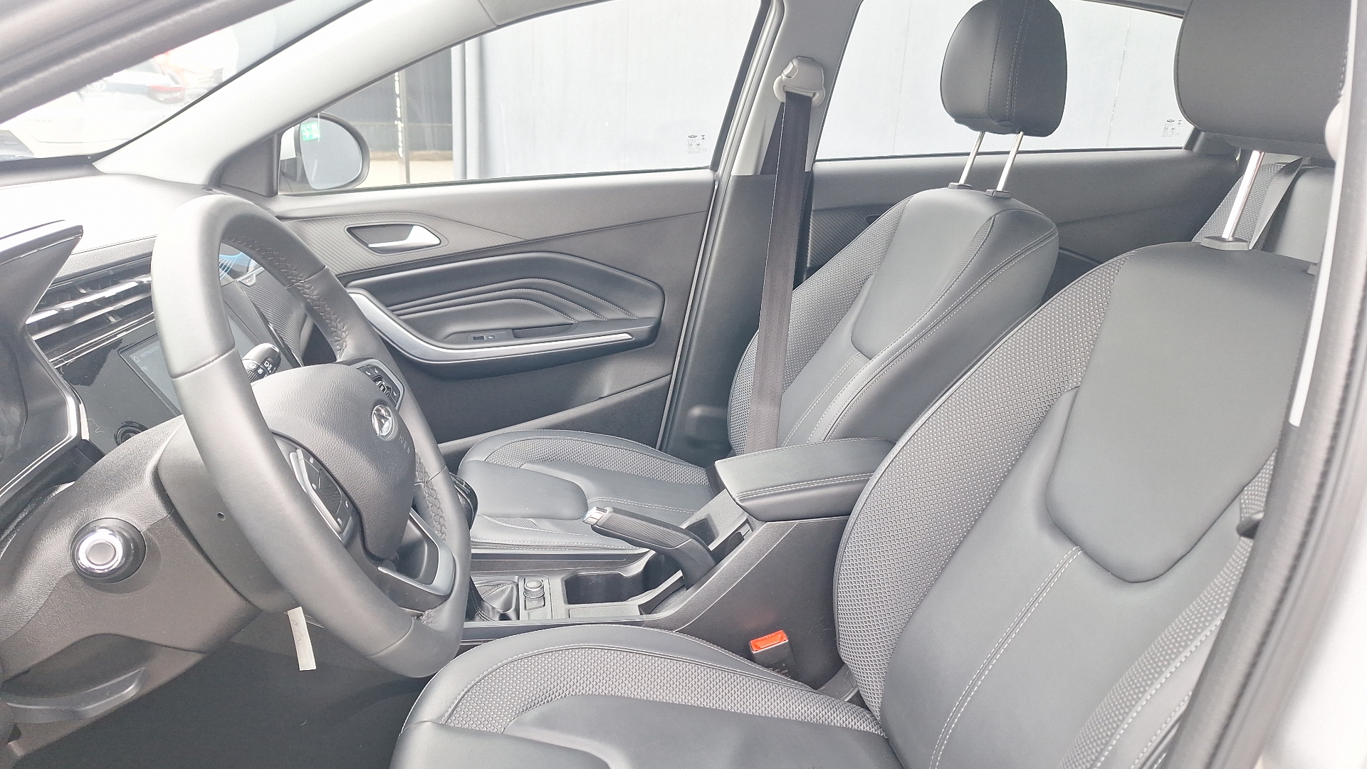 Chery Tiggo 2 Pro — foto 14 de 15