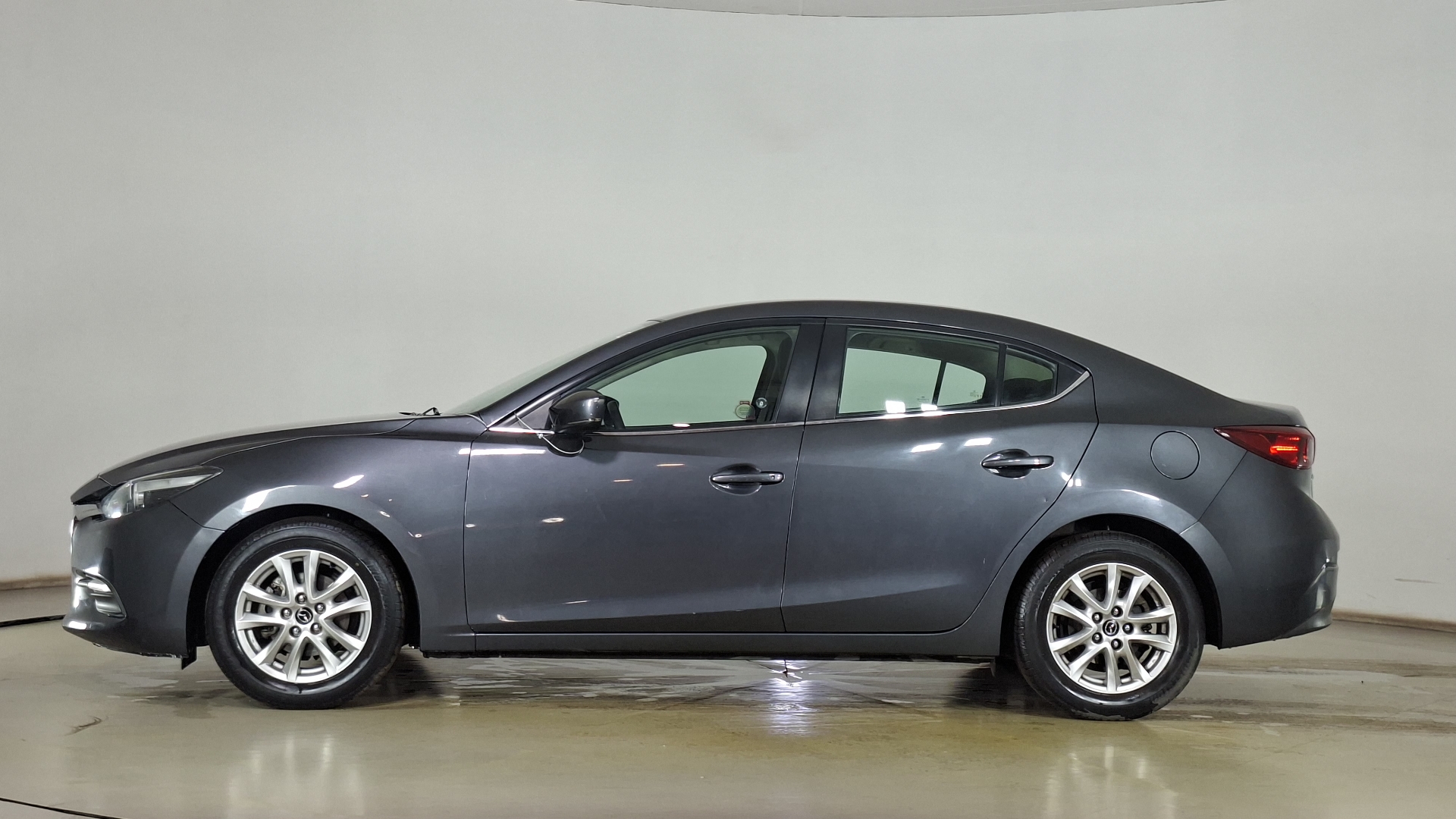 Mazda 3 — foto 7 de 15