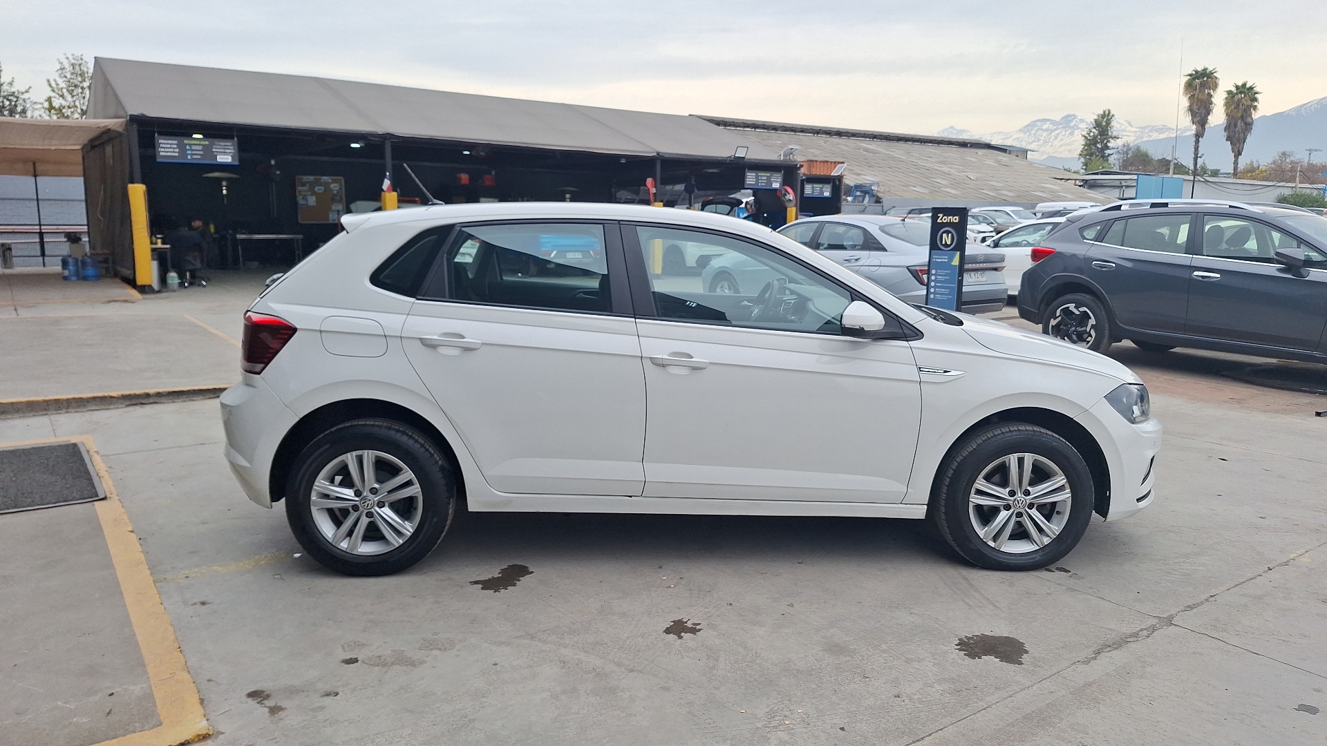 Volkswagen Polo — foto 5 de 14