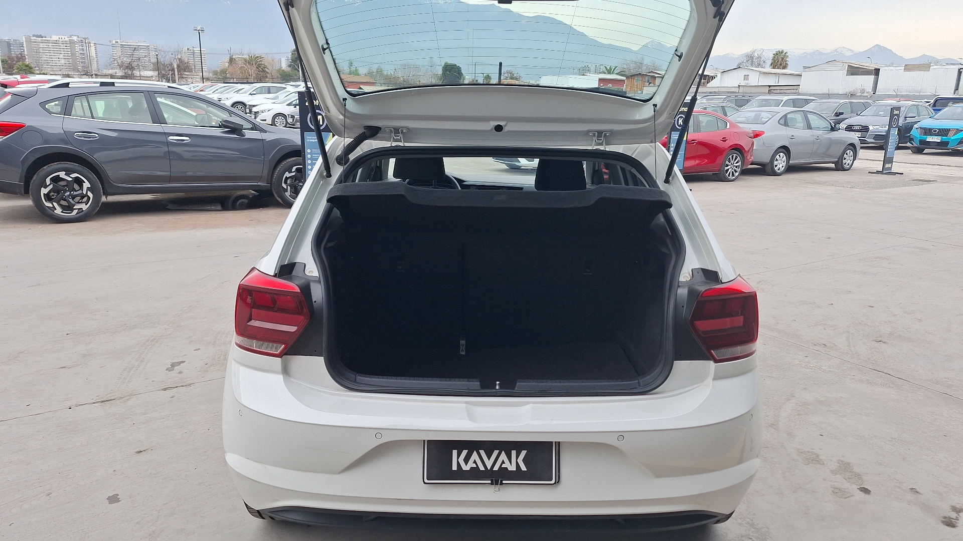 Volkswagen Polo — foto 4 de 14