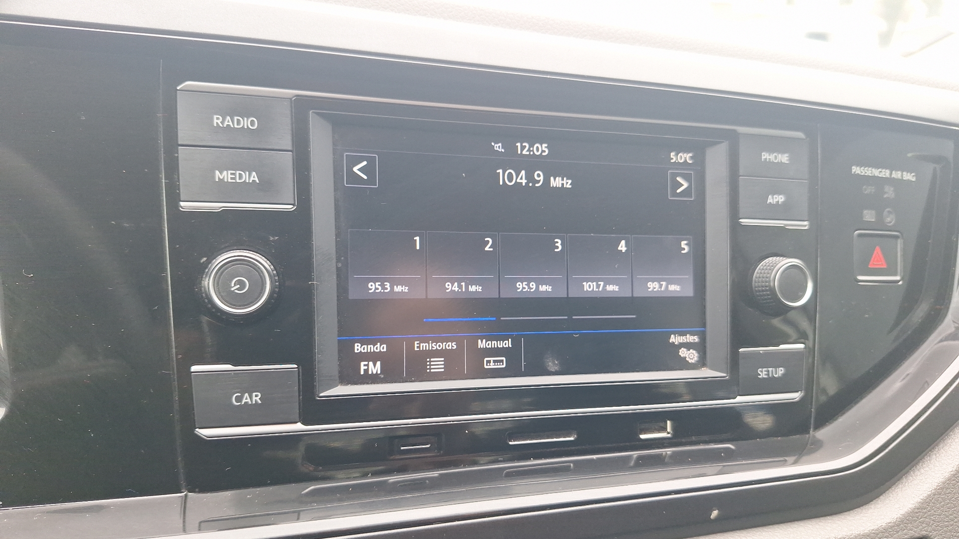 Volkswagen Polo — foto 10 de 14