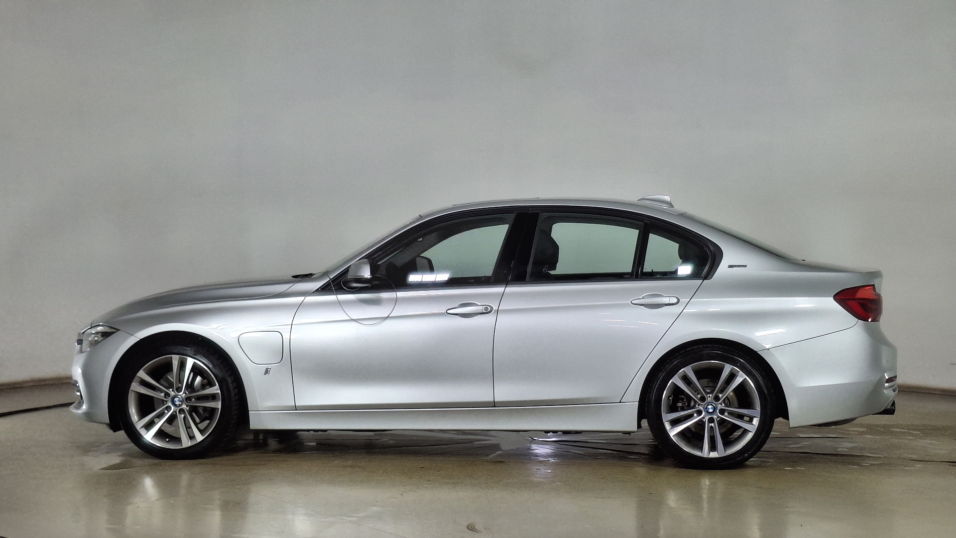 BMW Serie 3 — foto 7 de 17