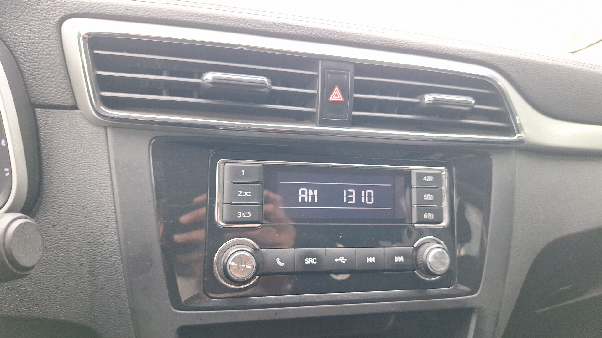 MG Zs — foto 10 de 14