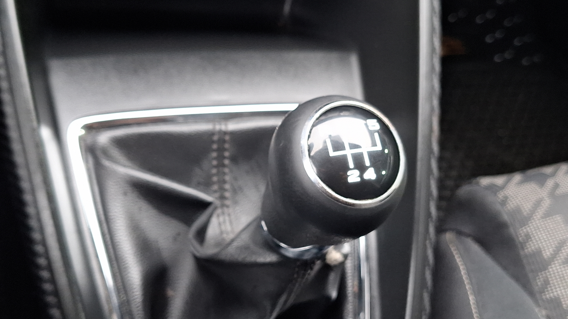 MG Zs — foto 11 de 14