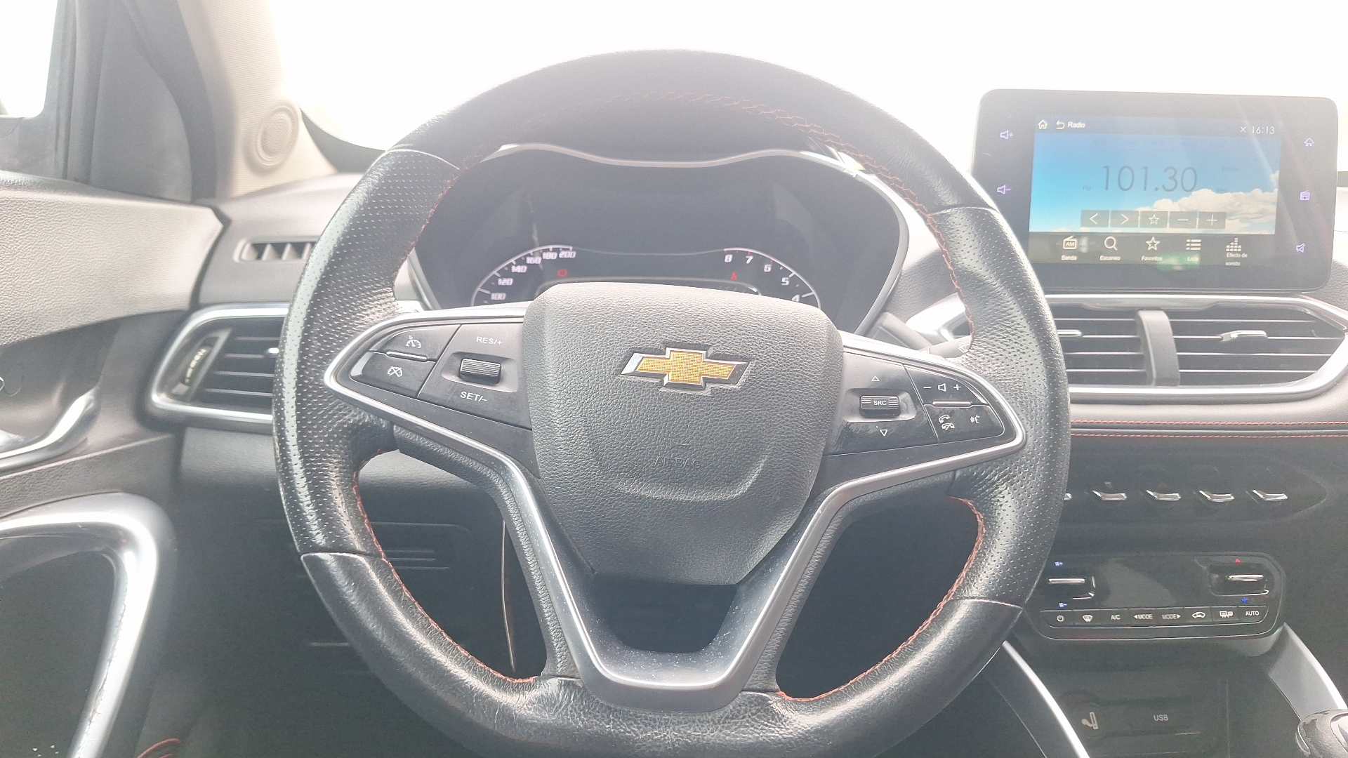 Chevrolet Groove — foto 8 de 16