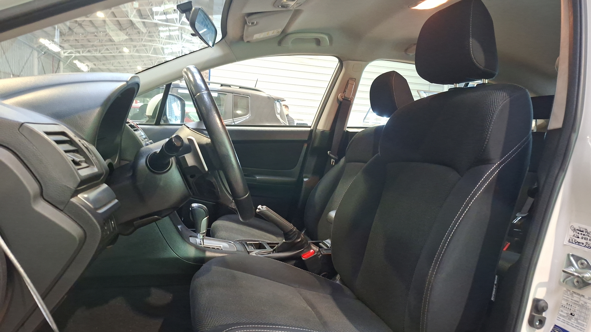 Subaru Xv — foto 13 de 16