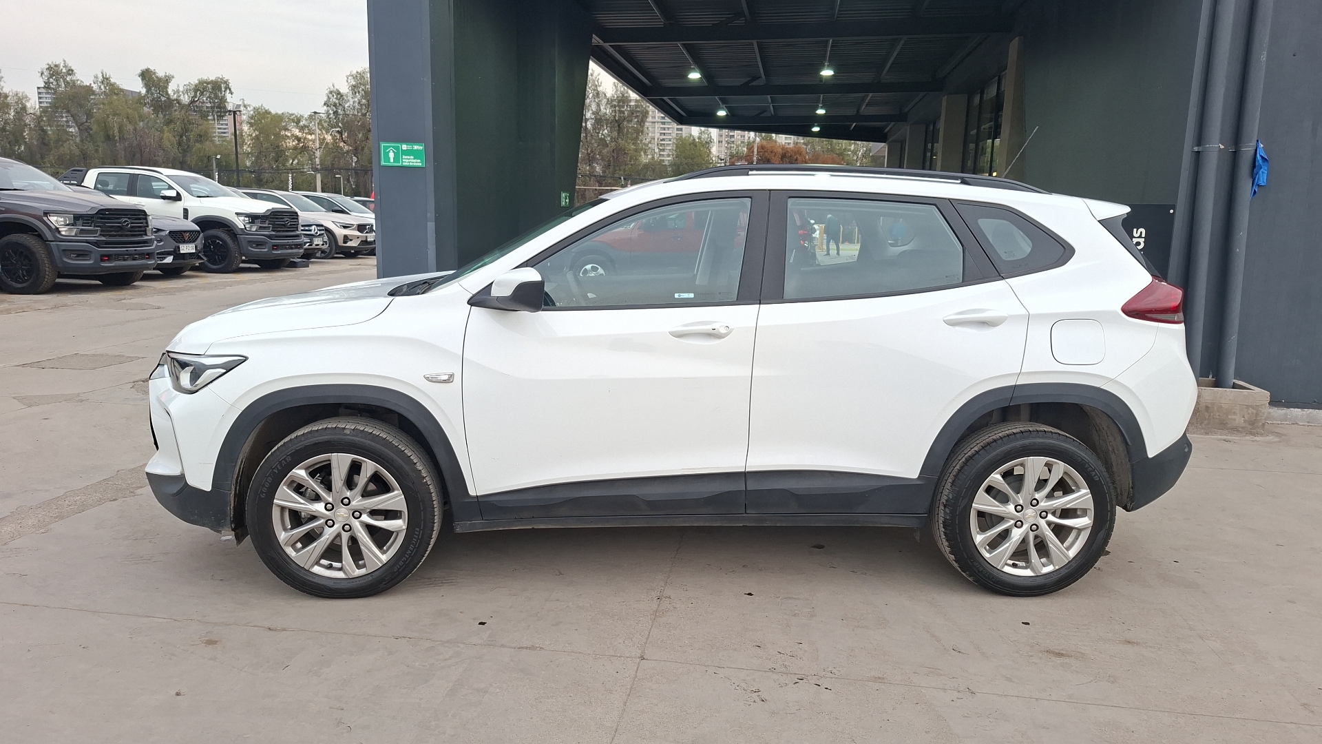 Chevrolet Tracker — foto 2 de 15