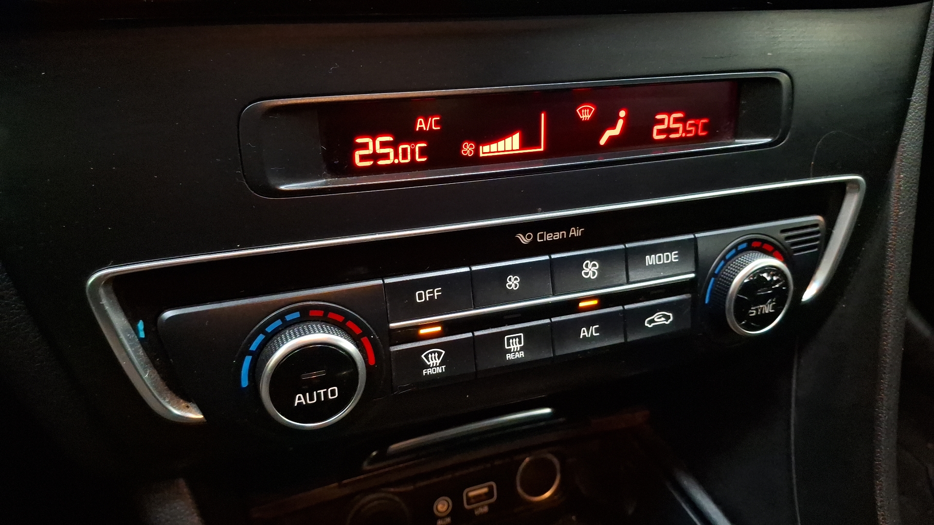KIA Optima — foto 14 de 15
