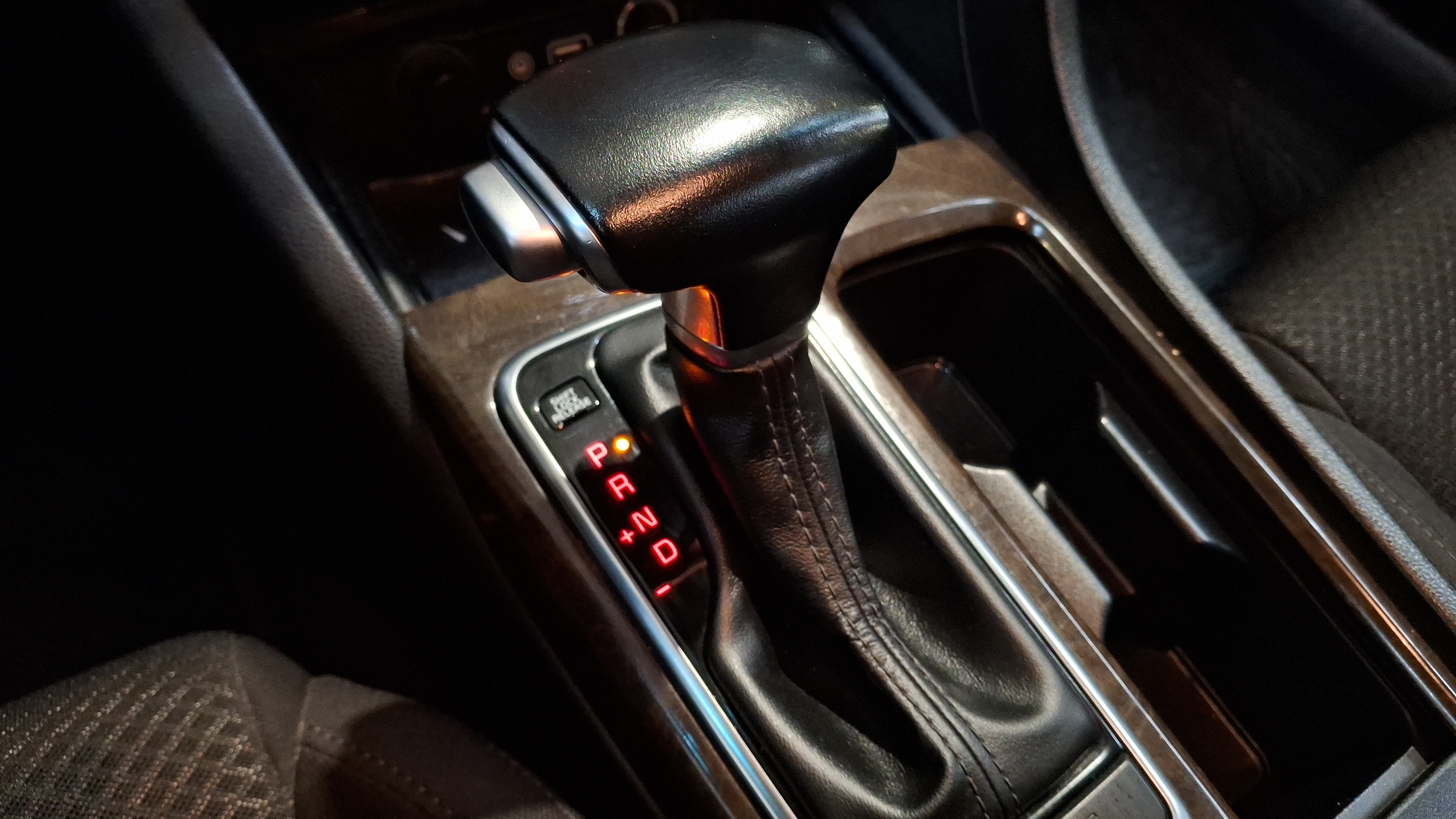 KIA Optima — foto 11 de 15