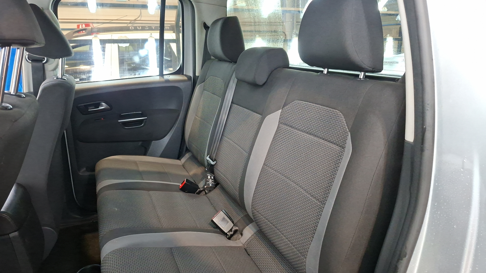Volkswagen Amarok — foto 14 de 16