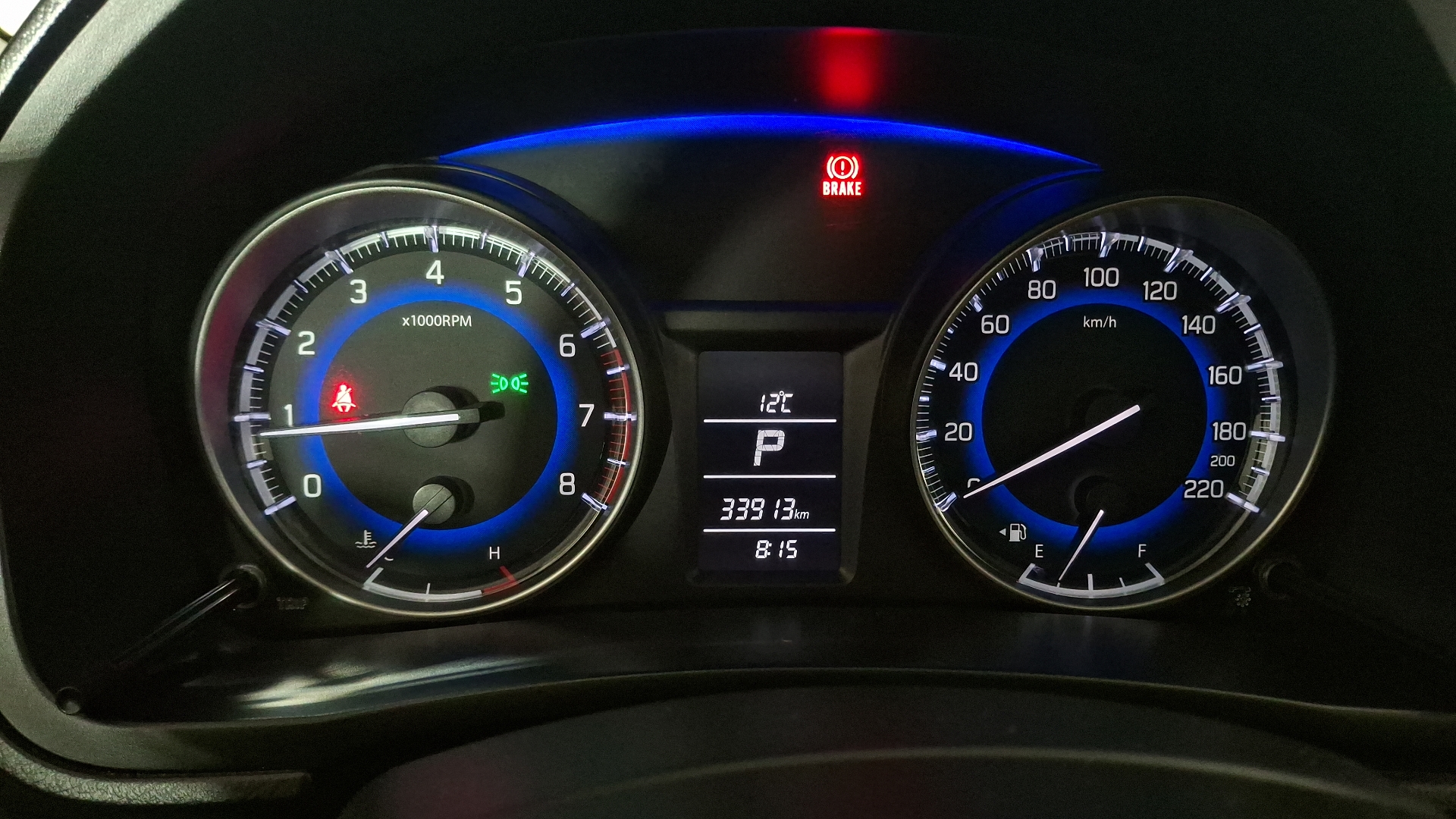 Suzuki Baleno — foto 9 de 16