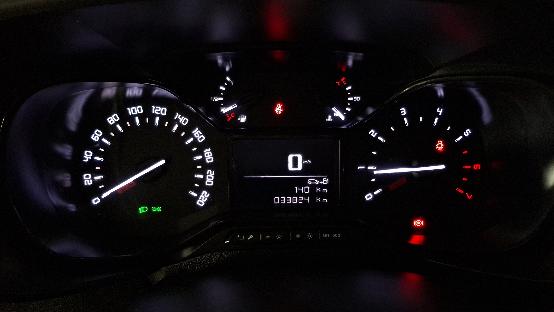 Citroën Berlingo — foto 9 de 14
