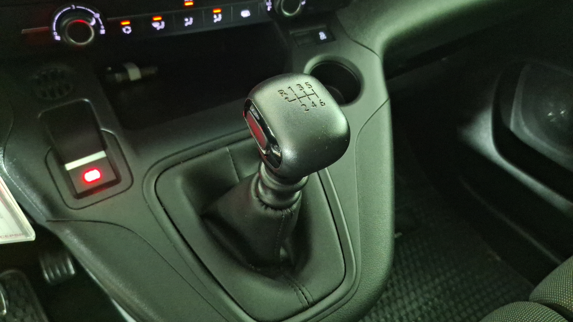Citroën Berlingo — foto 11 de 14