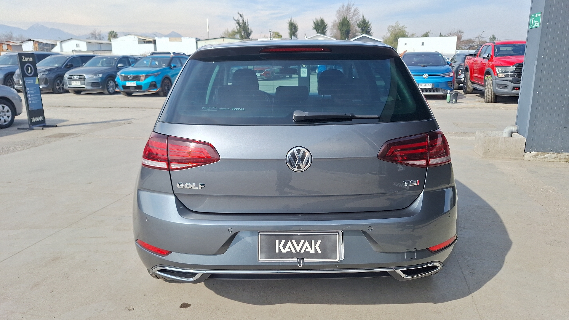 Volkswagen Golf — foto 3 de 16
