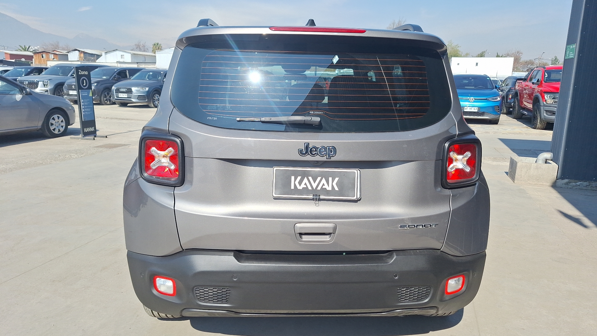 Jeep Renegade — foto 3 de 15