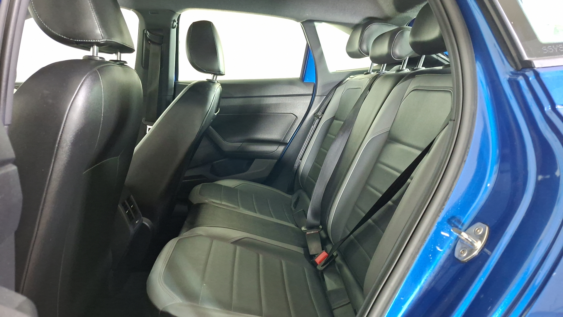 Volkswagen Nivus — foto 14 de 16