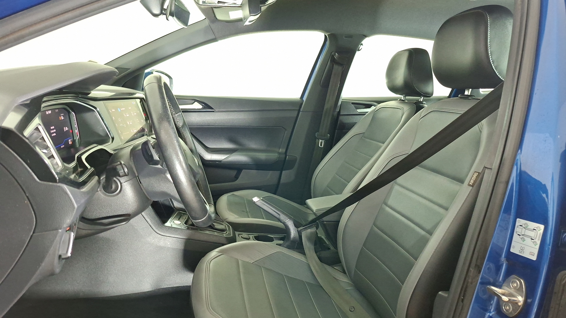 Volkswagen Nivus — foto 13 de 16