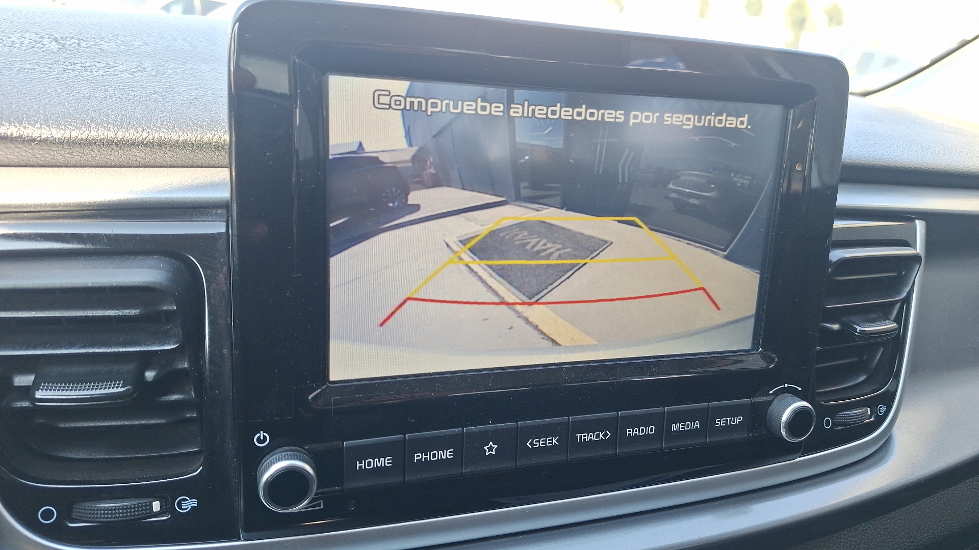 KIA Rio4 — foto 12 de 15