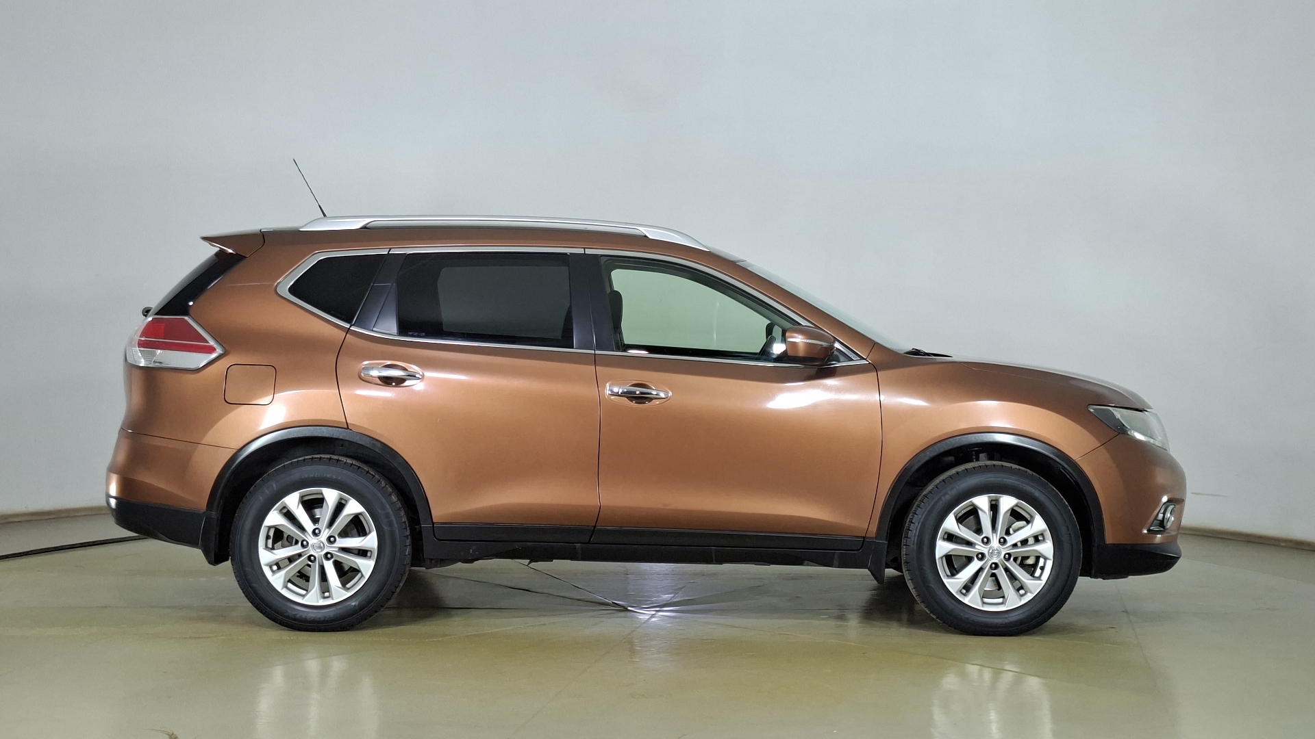 Nissan X-Trail — foto 4 de 18