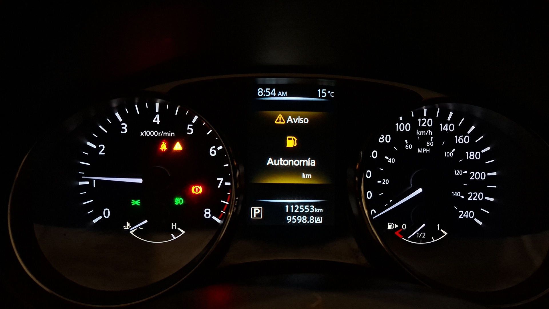 Nissan X-Trail — foto 9 de 18