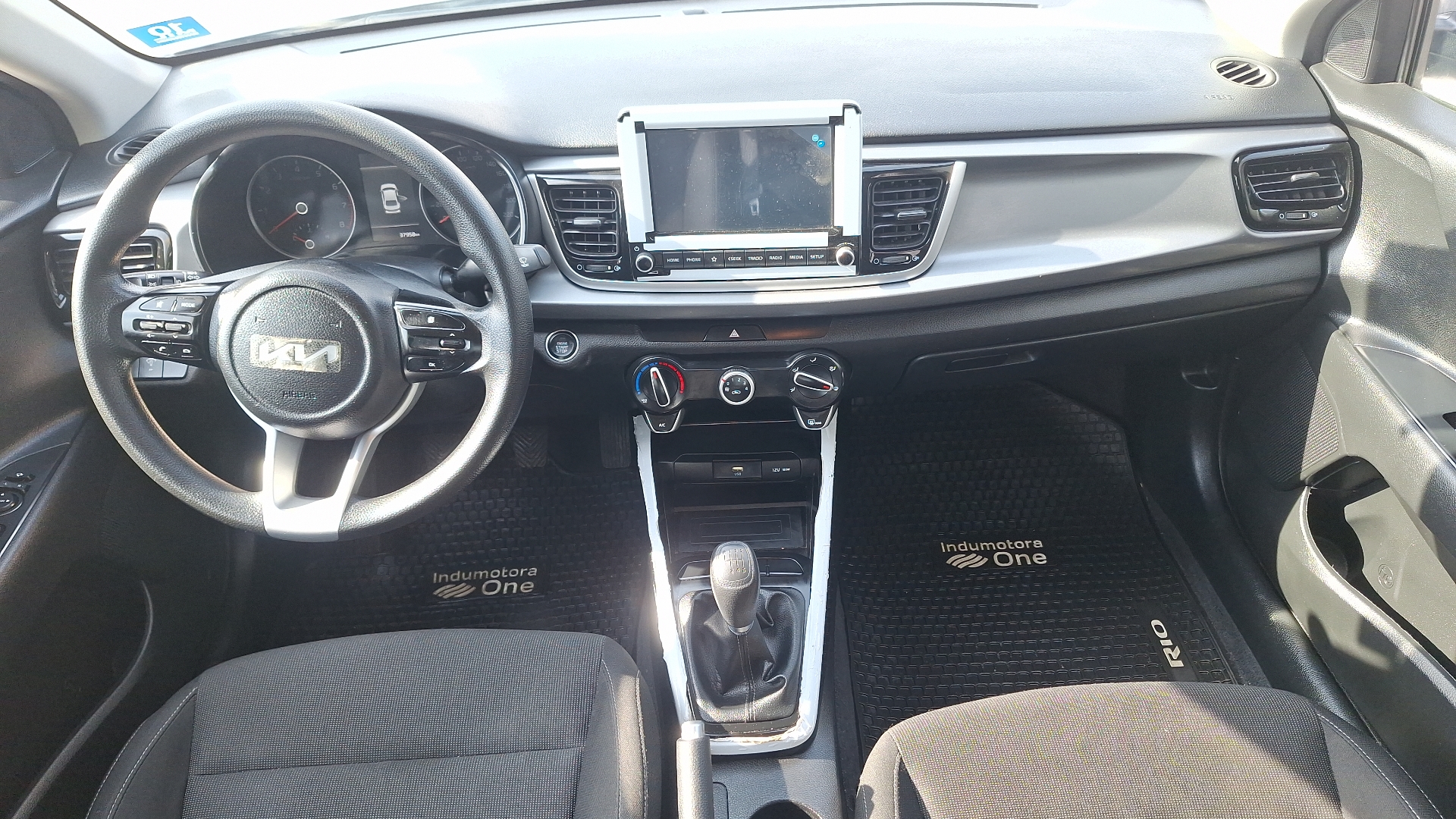 KIA Rio4 — foto 6 de 15