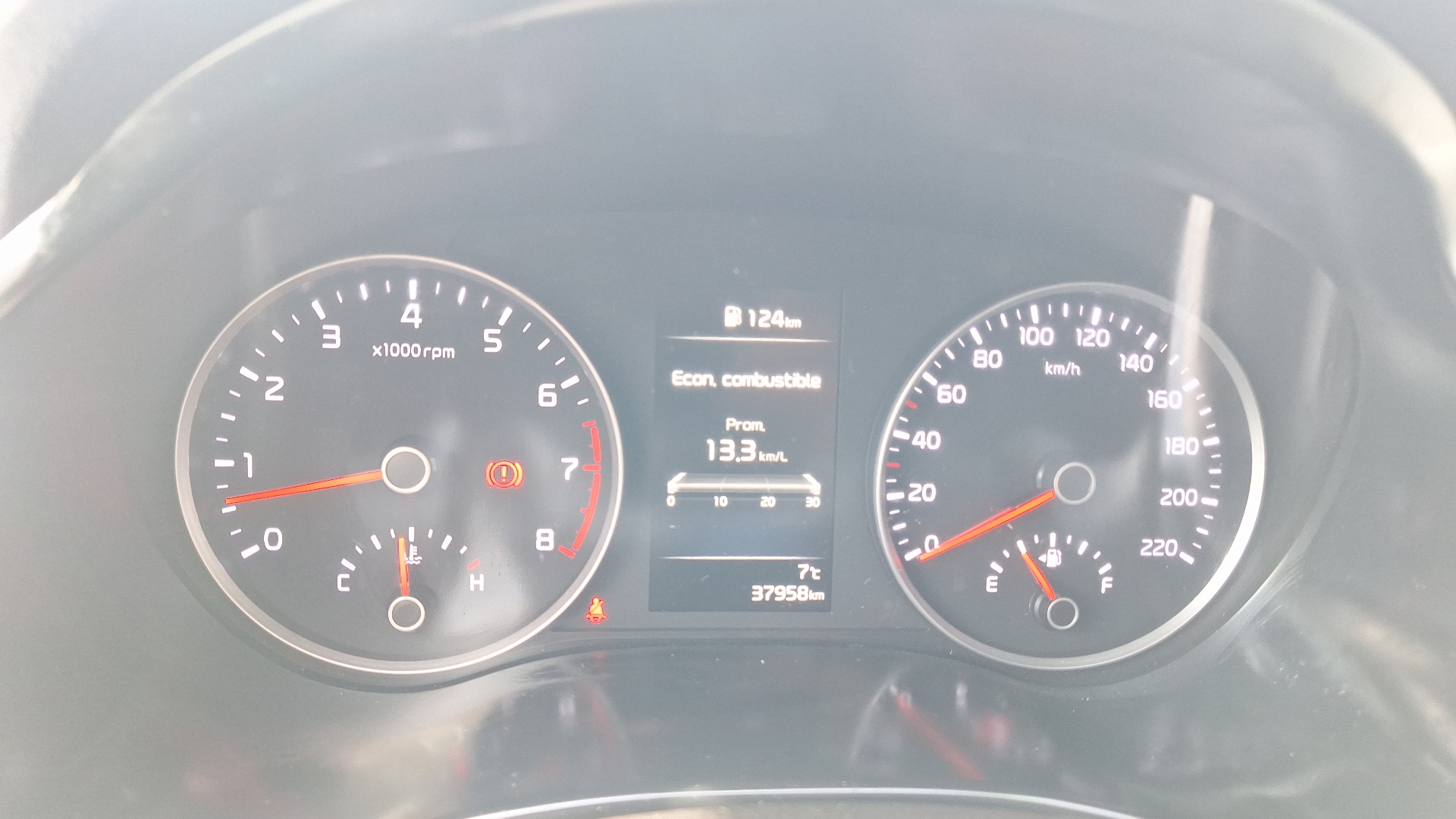 KIA Rio4 — foto 9 de 15