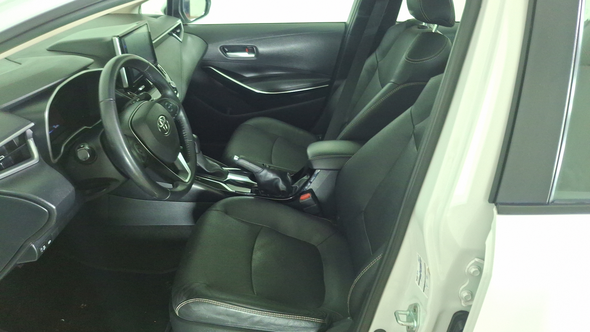 Toyota Corolla — foto 14 de 17