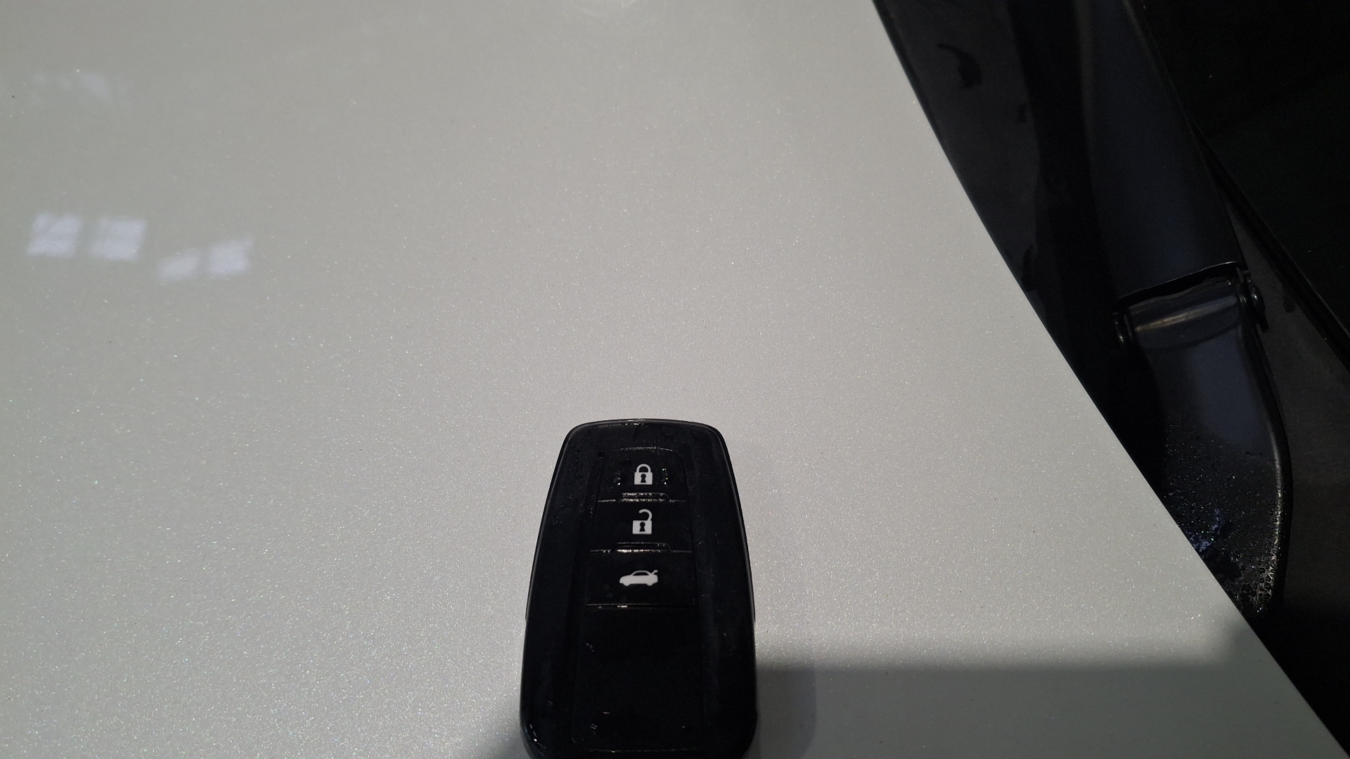 Toyota Corolla — foto 17 de 17