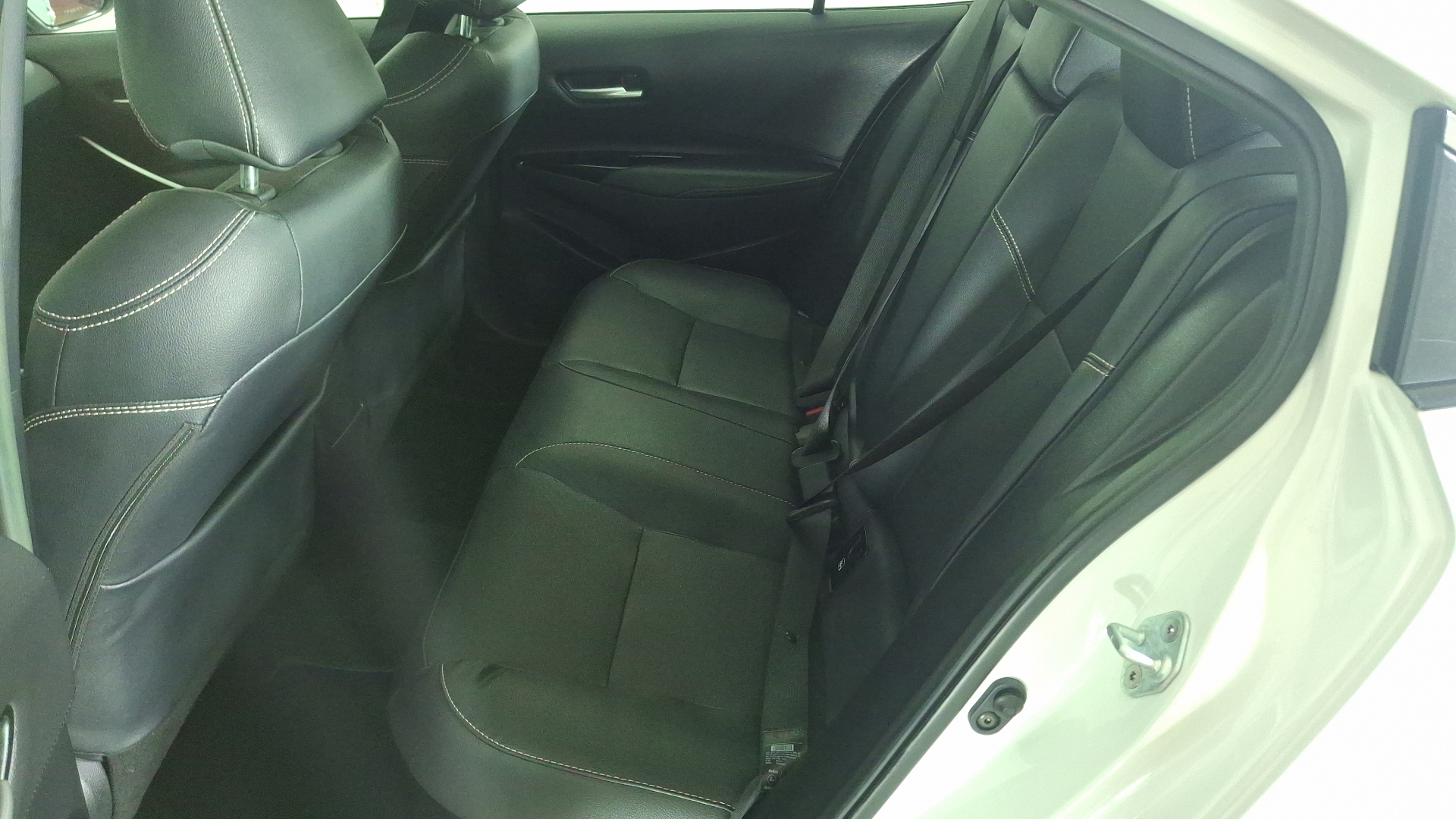 Toyota Corolla — foto 15 de 17