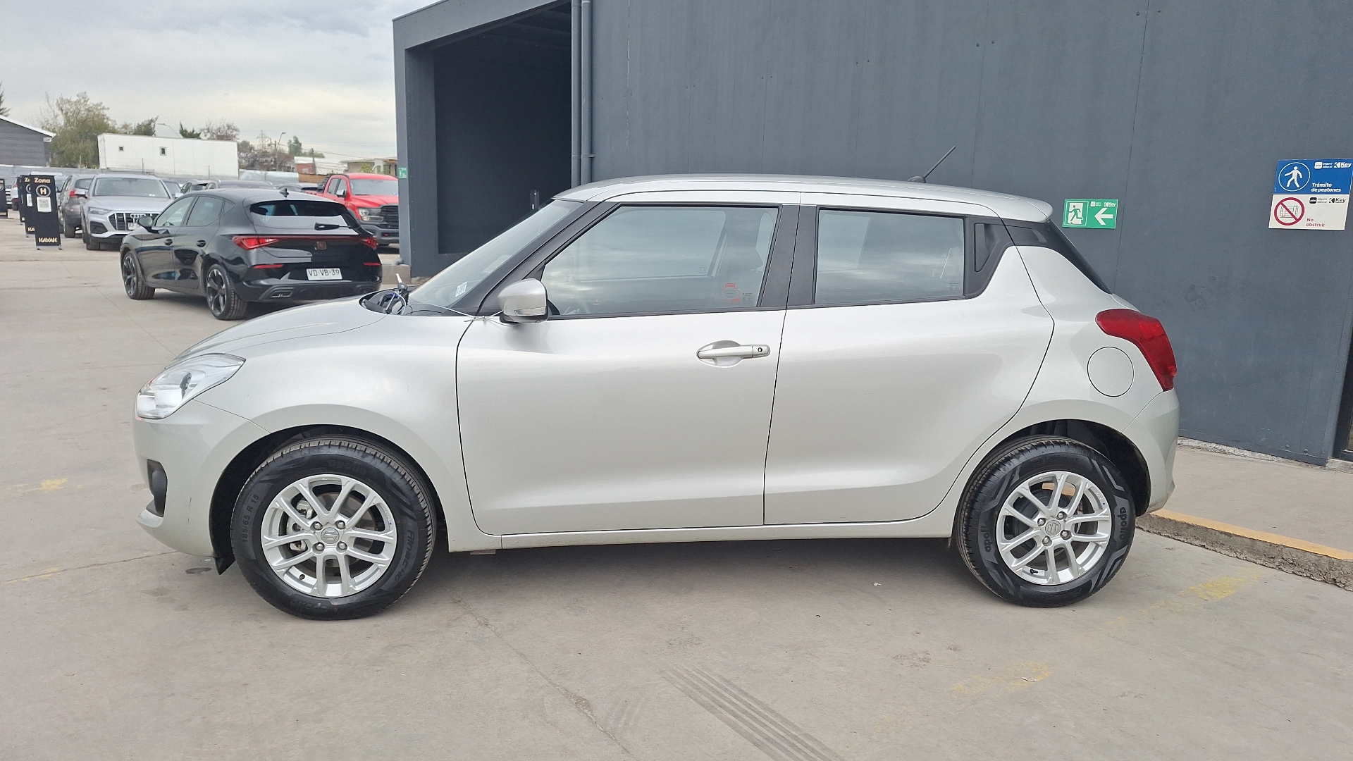 Suzuki Swift — foto 2 de 15