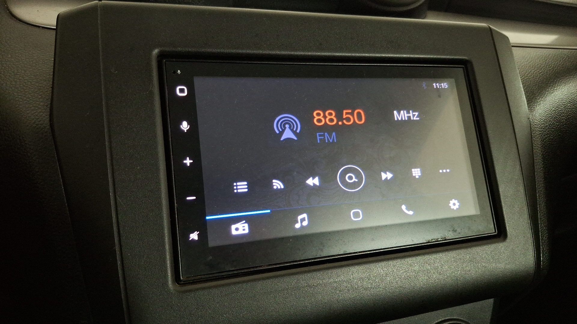 Suzuki Swift — foto 10 de 15