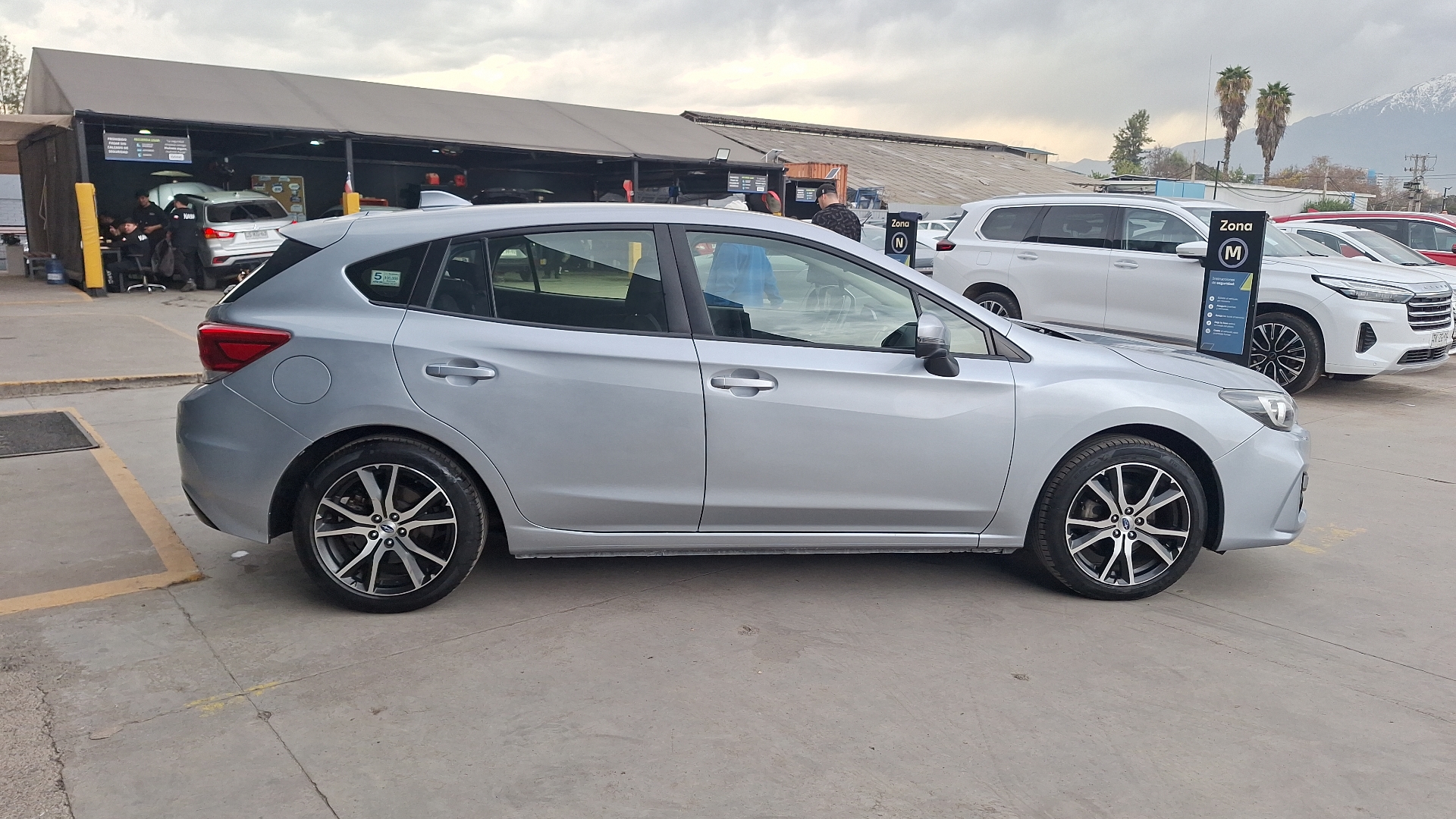 Subaru Impreza — foto 5 de 15
