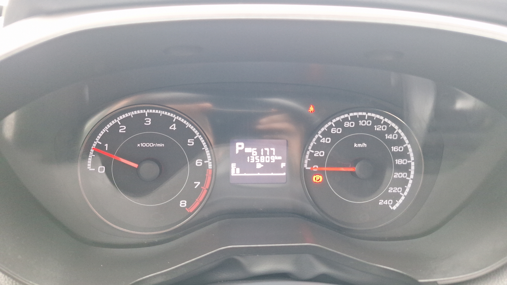 Subaru Impreza — foto 9 de 15