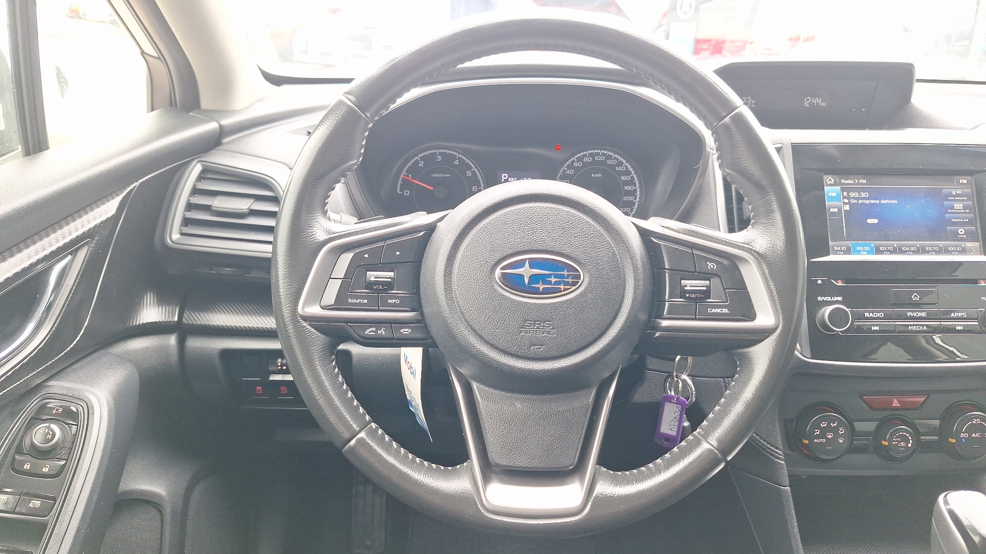 Subaru Impreza — foto 8 de 15