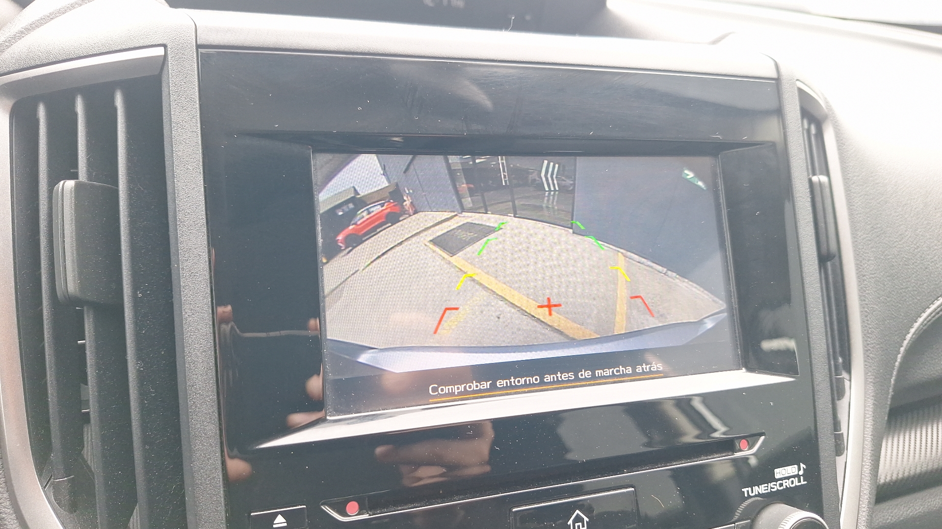 Subaru Impreza — foto 12 de 15