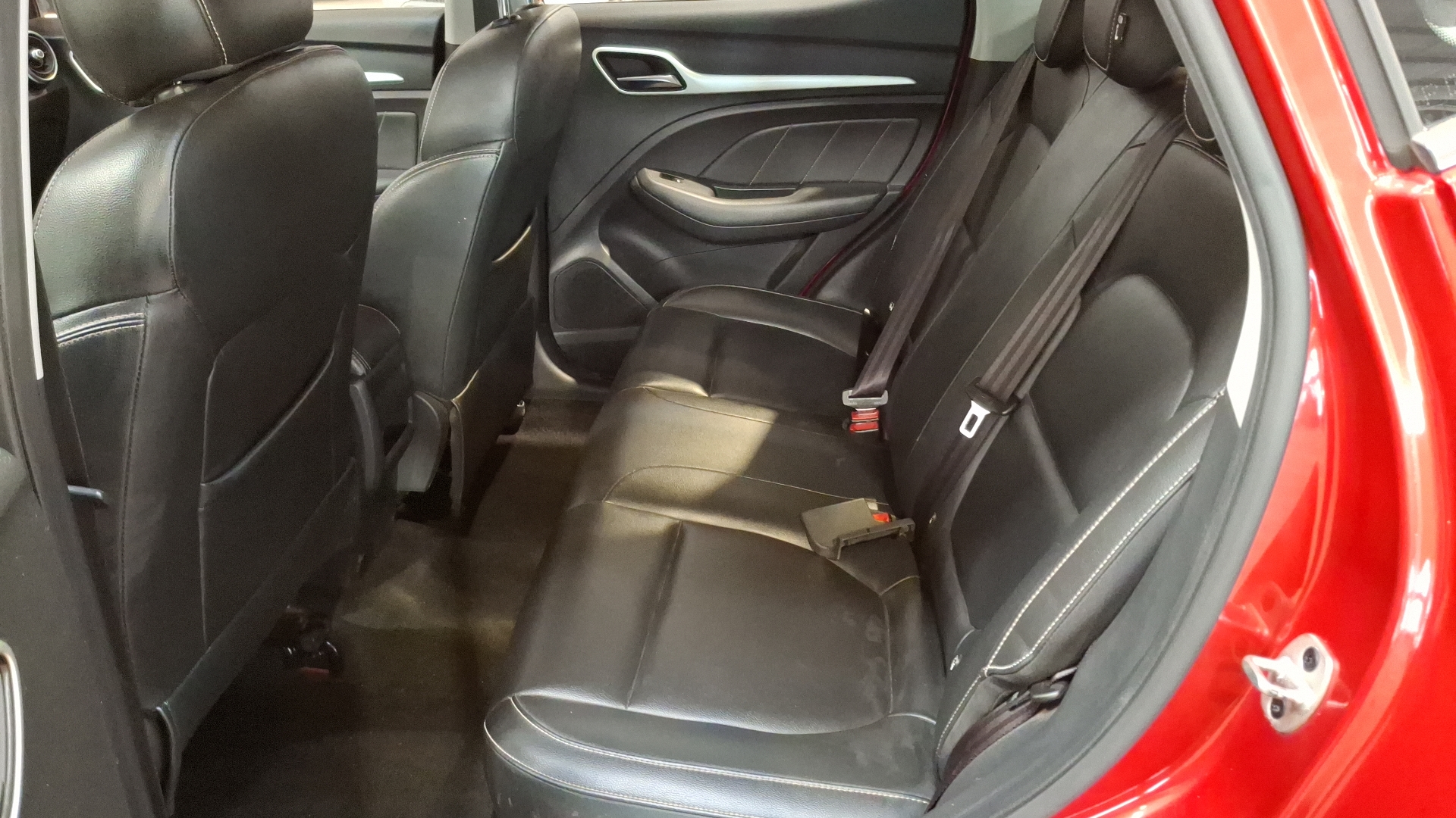 MG Zs — foto 14 de 15