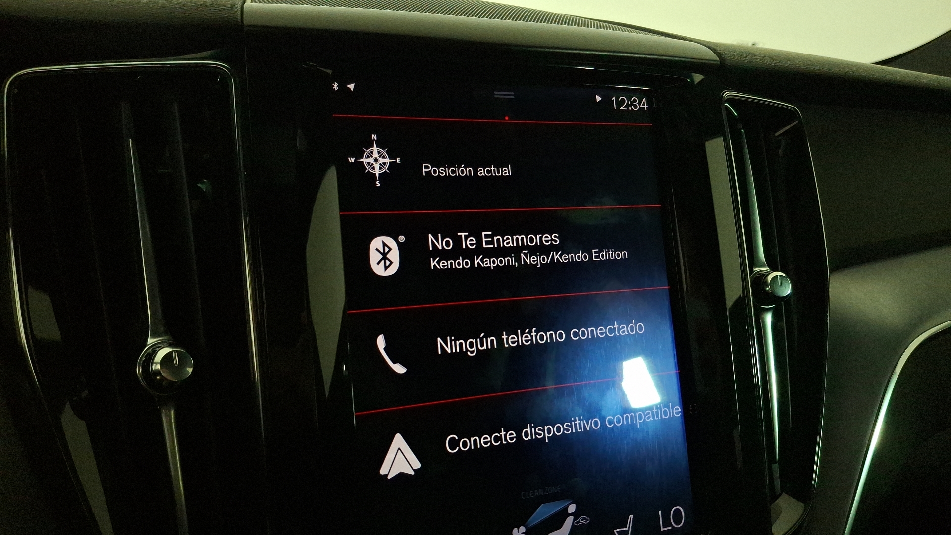 Volvo XC60 — foto 10 de 16