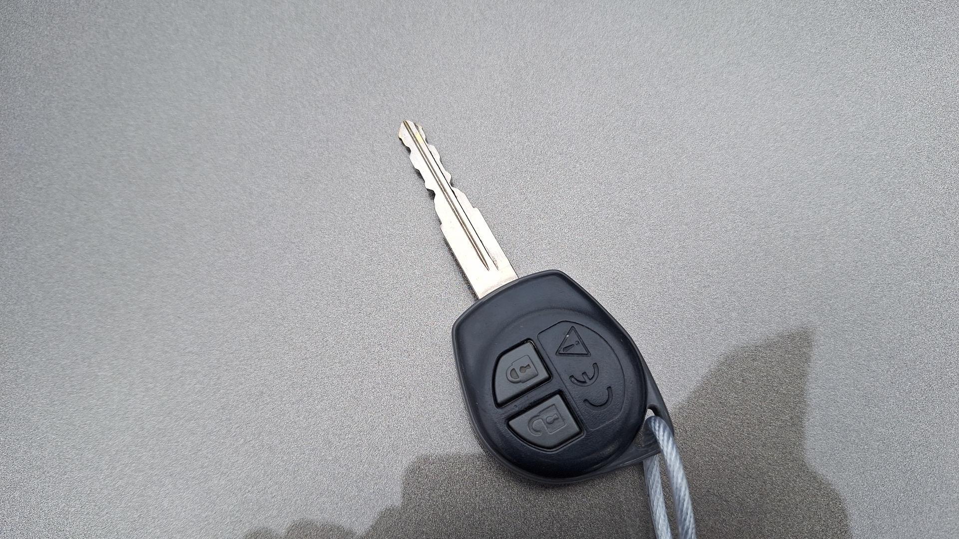 Suzuki Swift — foto 7 de 14