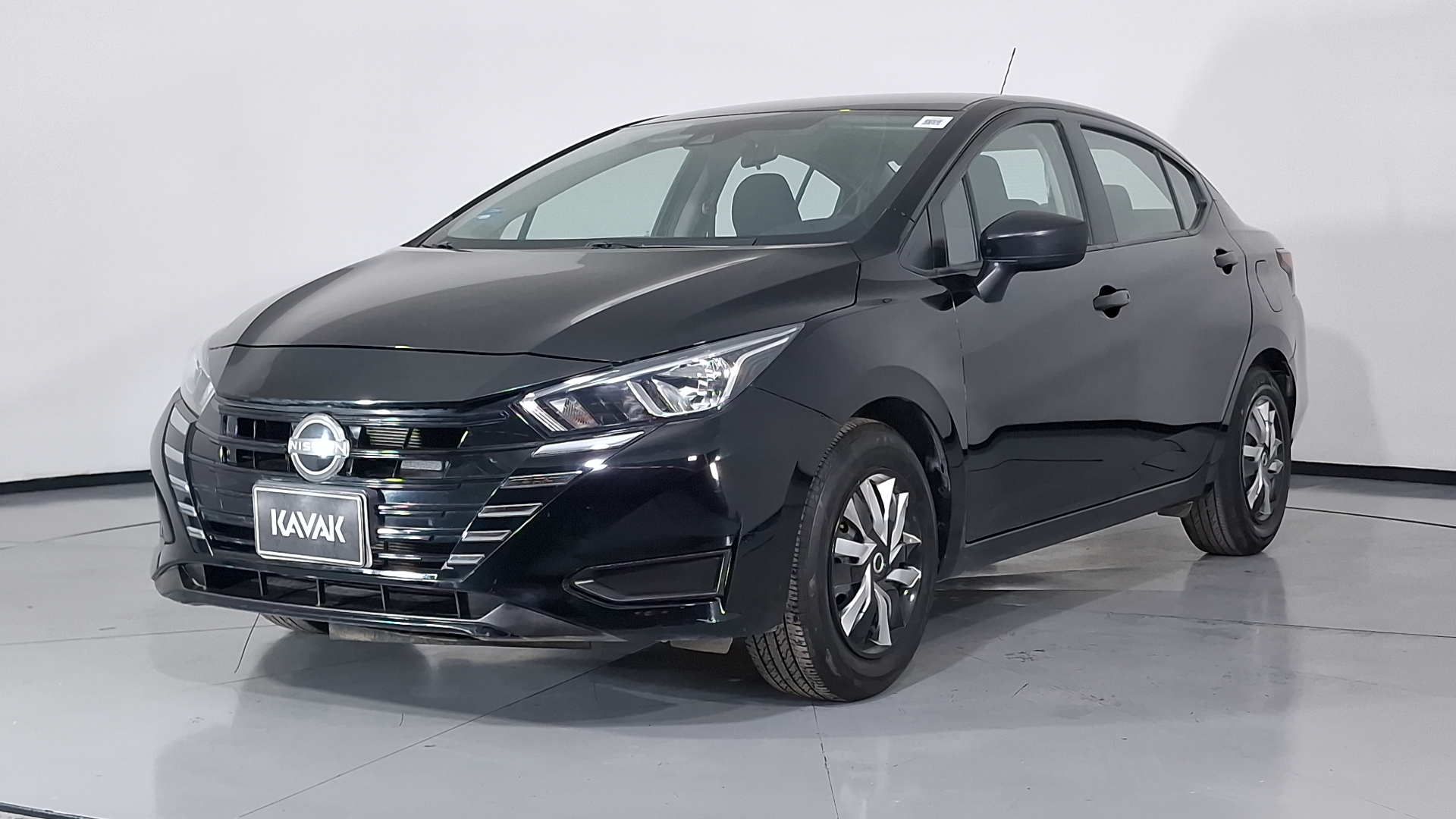 Nissan Versa 2023