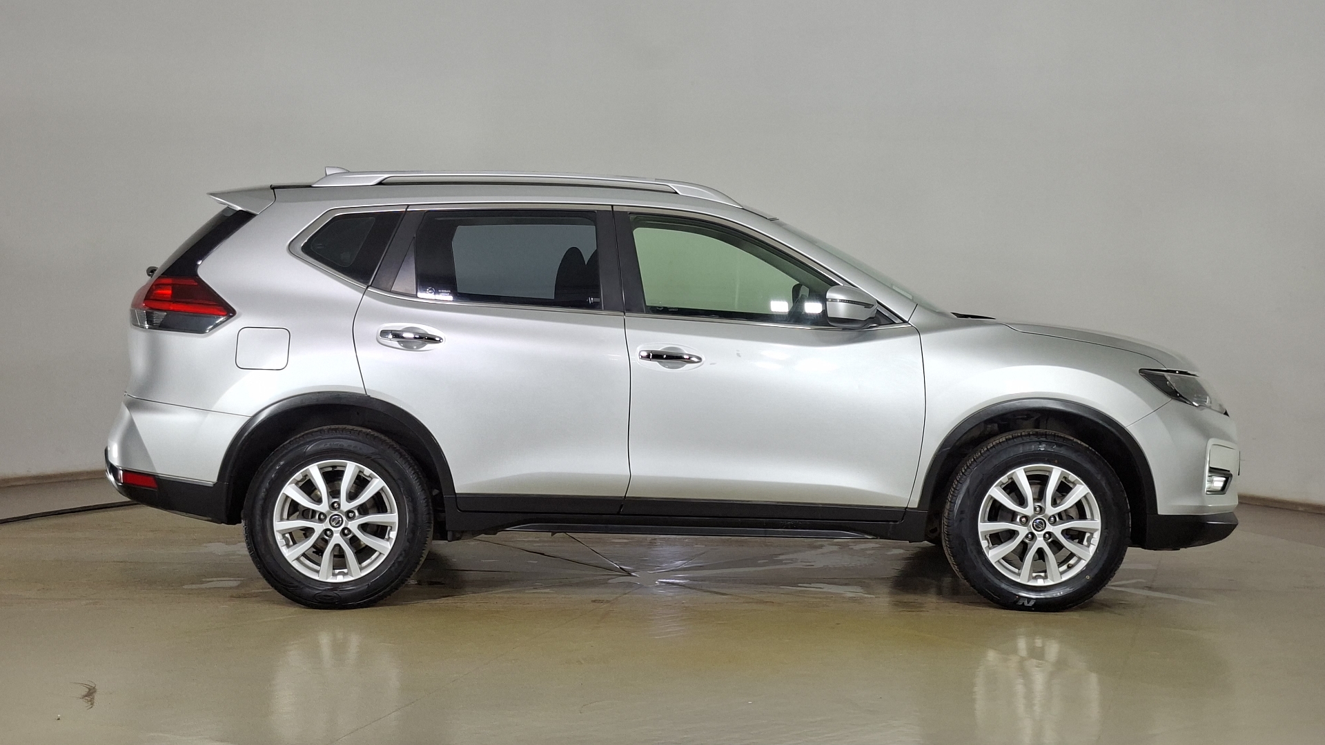 Nissan X-Trail — foto 4 de 16