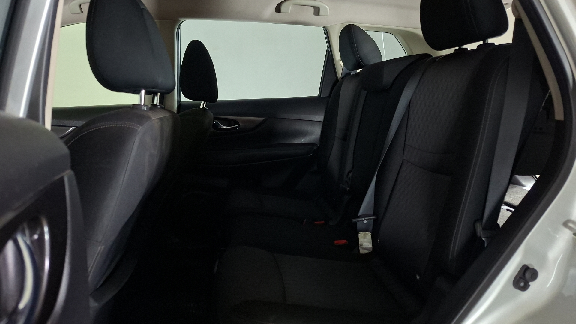 Nissan X-Trail — foto 14 de 16